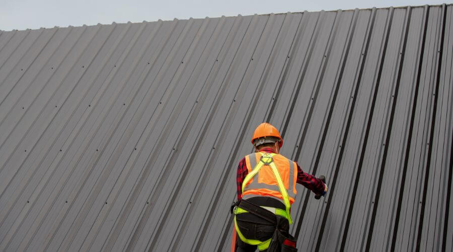 Professional gutter cleaning in Montrose, SD